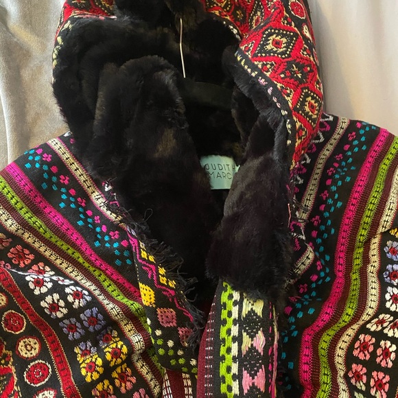 Judith March Nova Scotia Jacquard Jacket - Picture 4 of 7